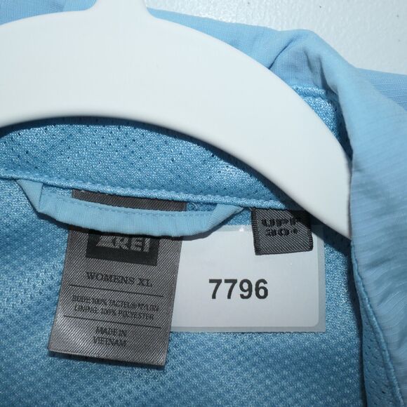 REI Performance Blouse Womens XL Blue Vented Pockets Fishing Camping Hike UPF 30 - Picture 11 of 11